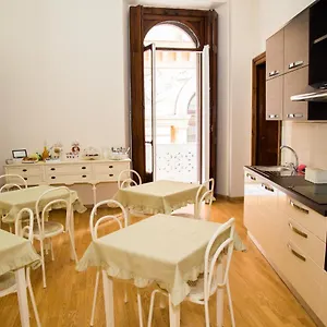 i-racconti-di-partenope-bb.hotels-amalfi.com/